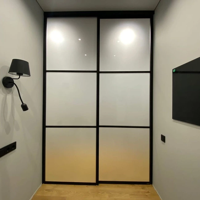 Стеклянная душевая перегородка с раздвижными дверями из 4-х частей Милан 2 PM